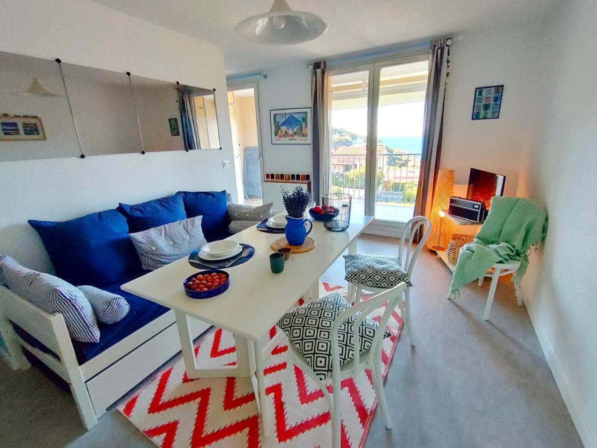 Appartement Avec Terrasse Vue Mer, Proximite Plage, Place Parking Sanary-sur-Mer Exterior photo