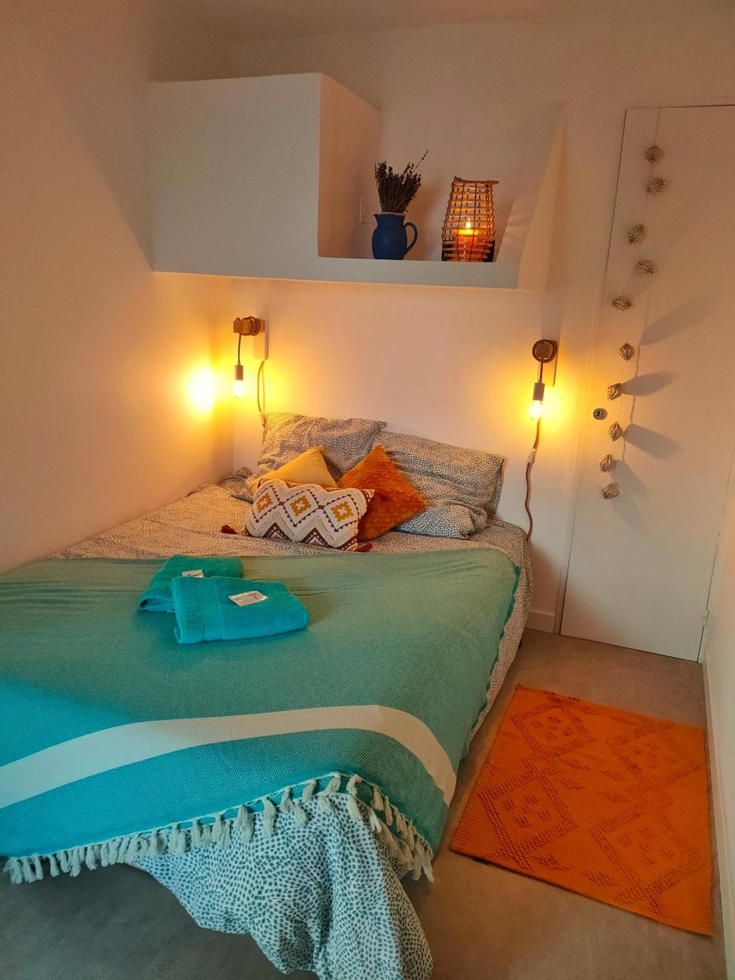Appartement Avec Terrasse Vue Mer, Proximite Plage, Place Parking Sanary-sur-Mer Exterior photo